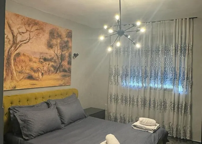 Your House In דירה
