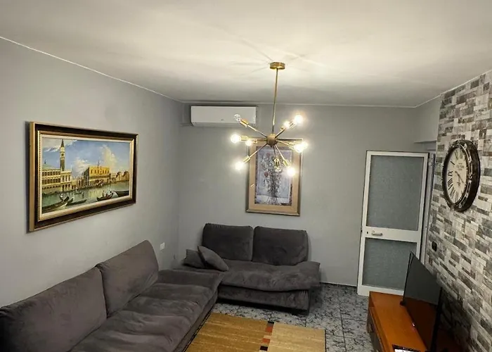 Your House In דירה
