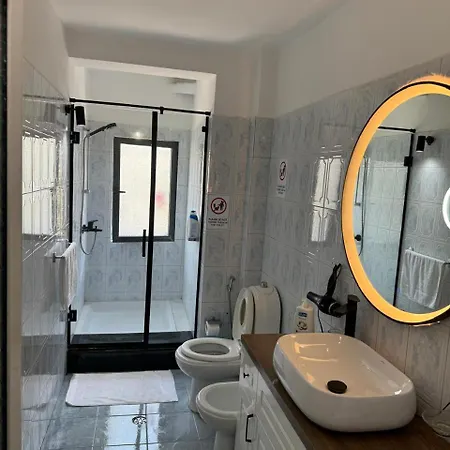 Апартаменты Your House In Тирана